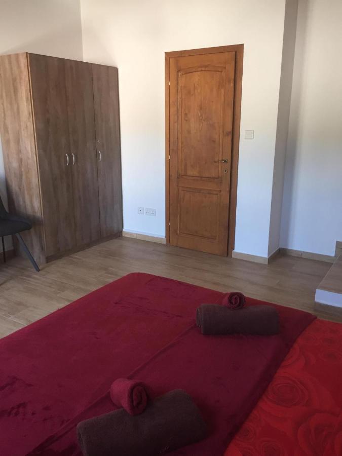 Love Holiday Suite 1 Tris Elies المظهر الخارجي الصورة