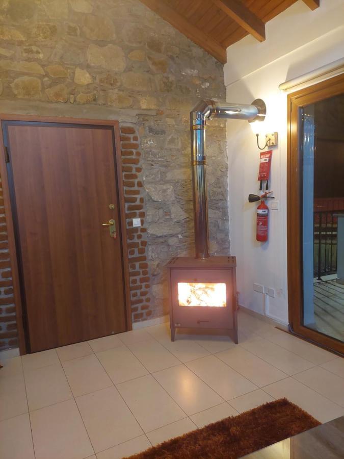 Love Holiday Suite 1 Tris Elies المظهر الخارجي الصورة